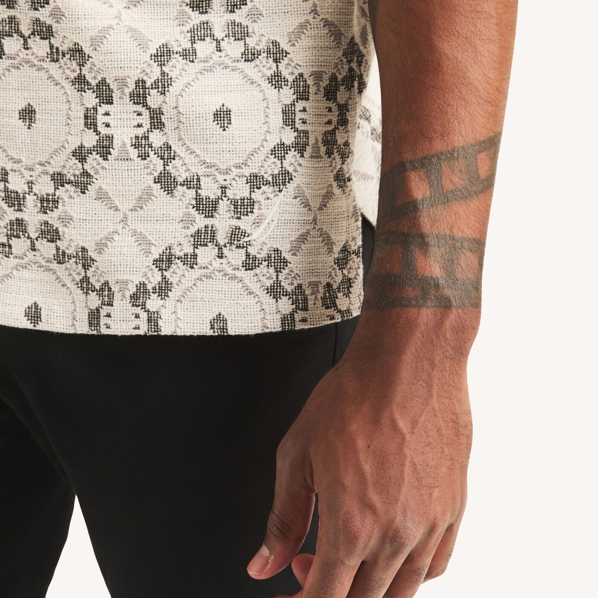 Camisa estampada con botones