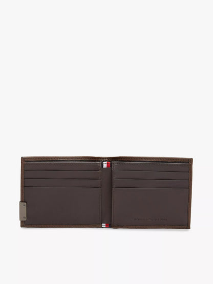 Cartera de cuero con metal