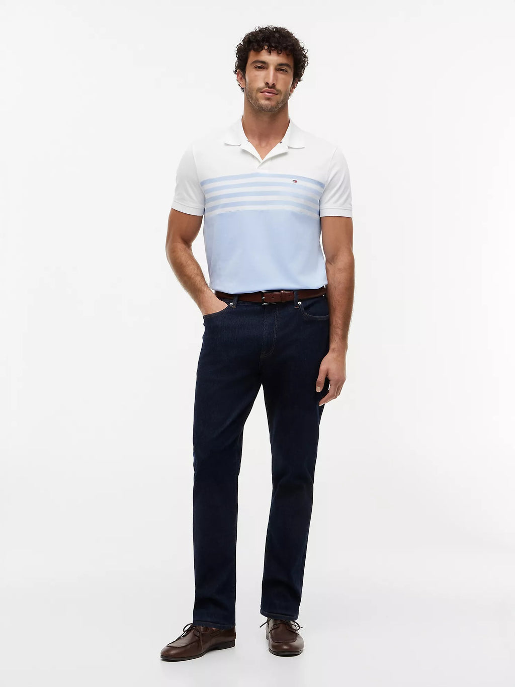 Chemise regular con patrón de rayas un botón
