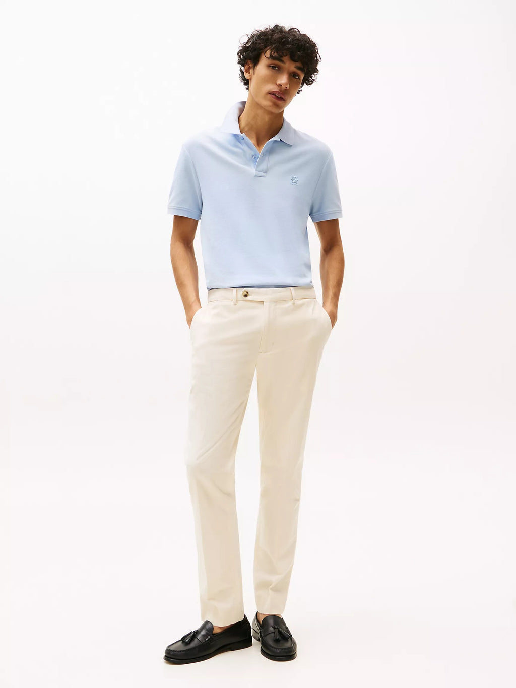 Chemise regular unicolor con logo en monograma bordado