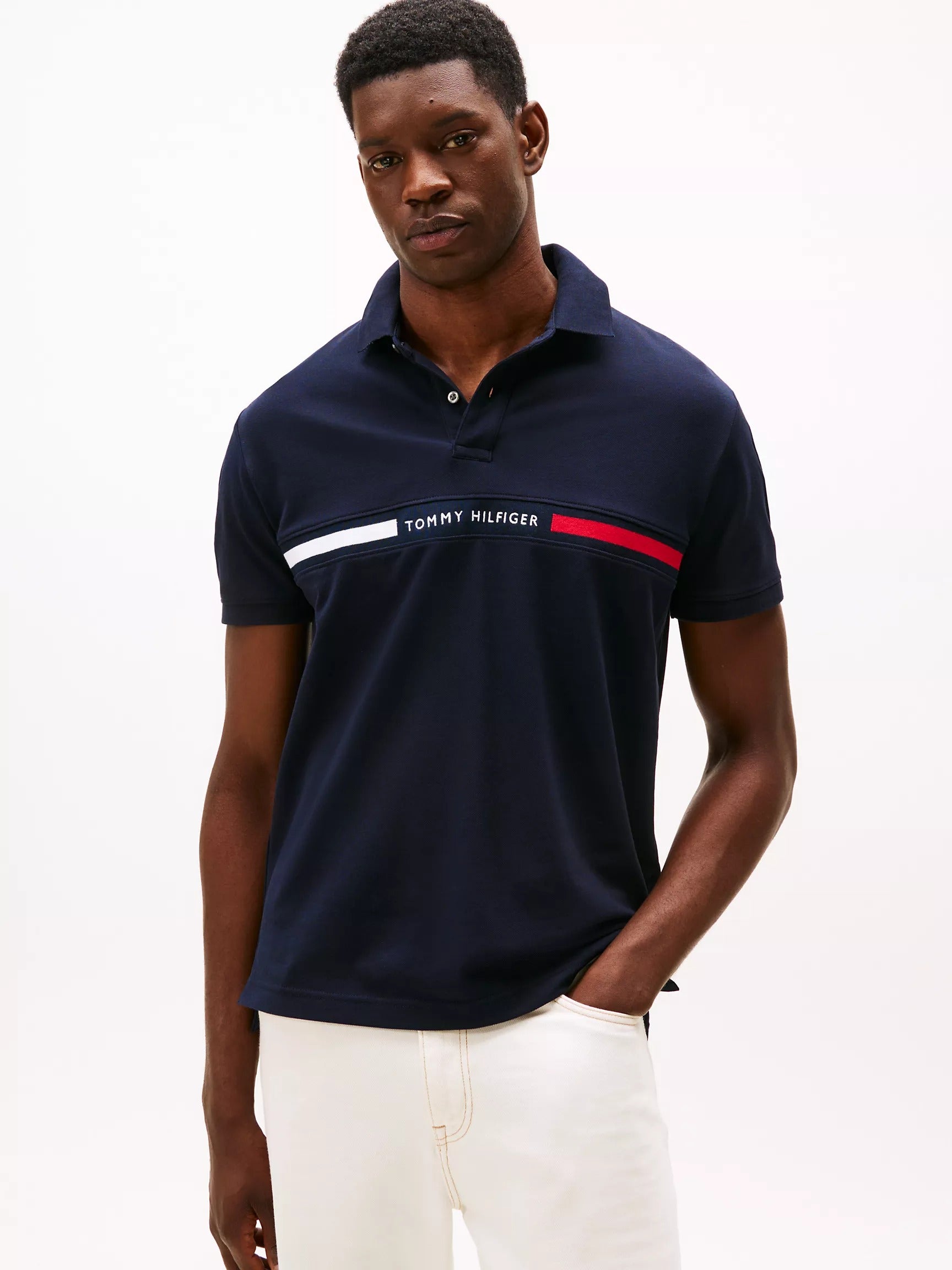 Chemise regular con logo bandera bordada central