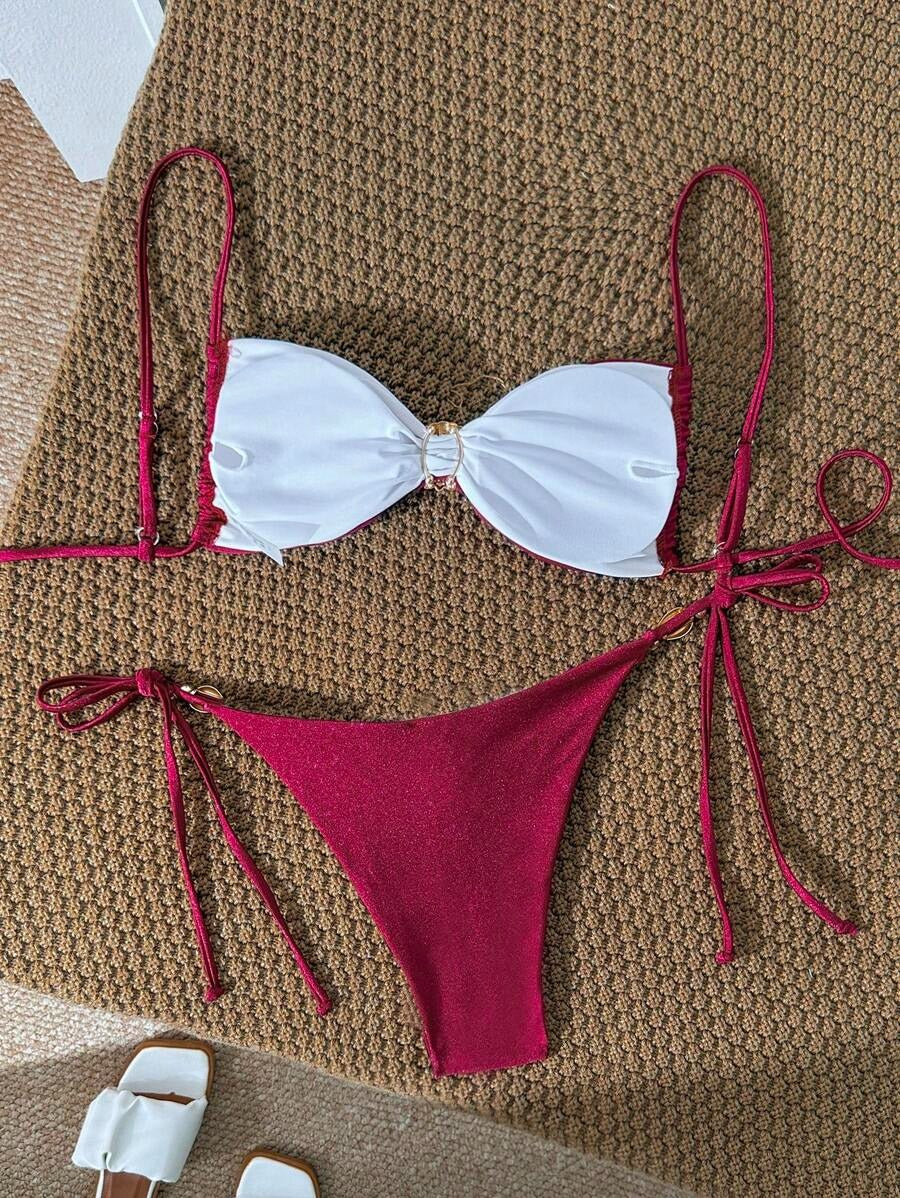 Bikini con adorno de concha