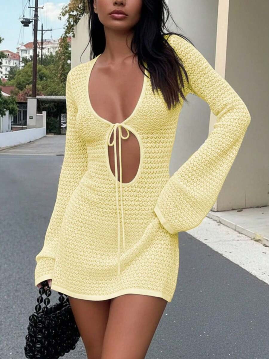 Vestido de punto manga acampanada
