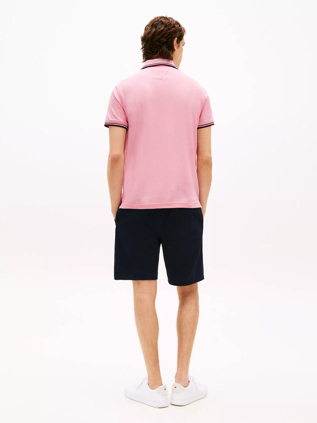 Chemise unicolor con cuello ribeteado