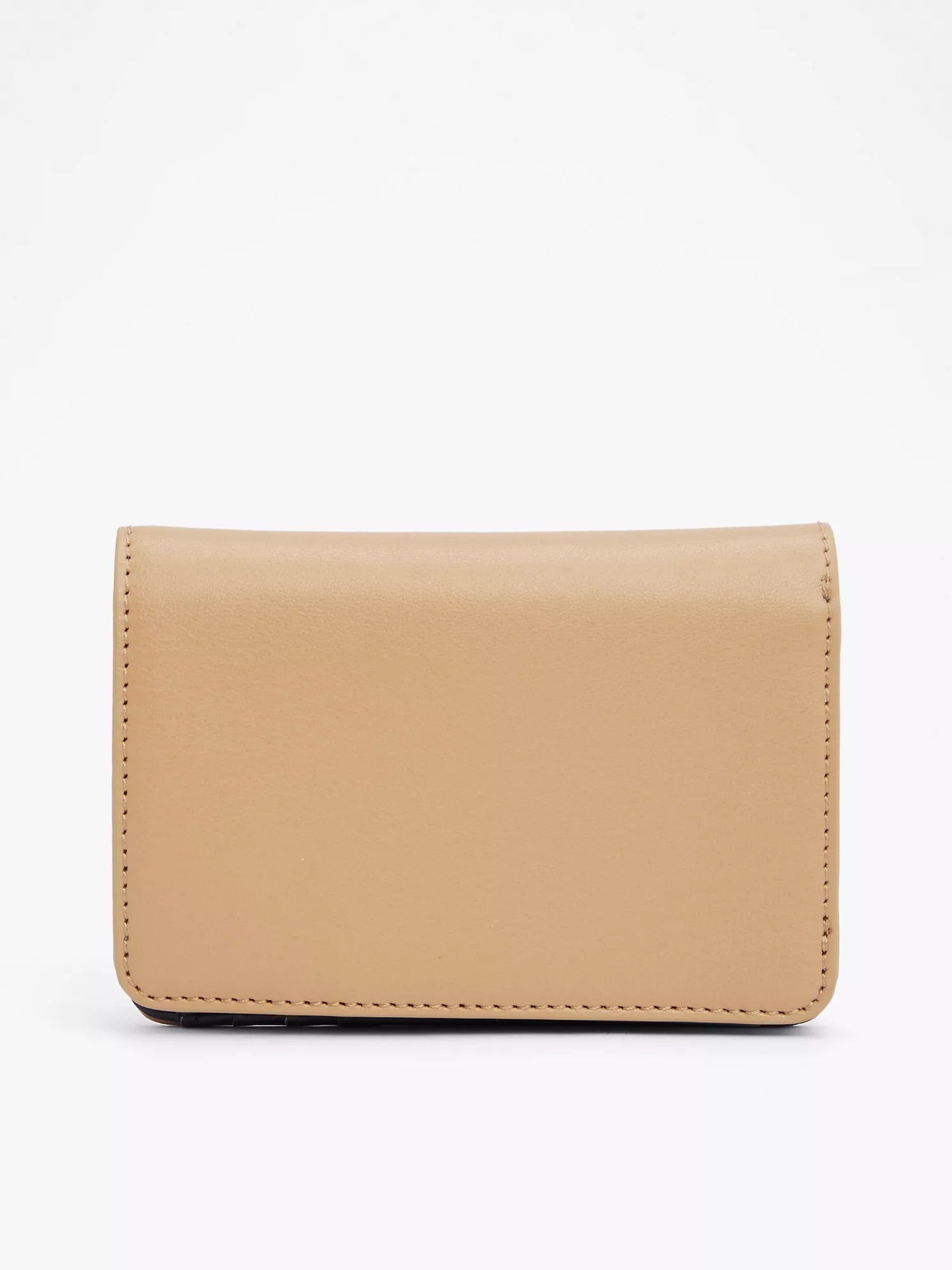 Cartera tipo monedero con cinturón y cremallera
