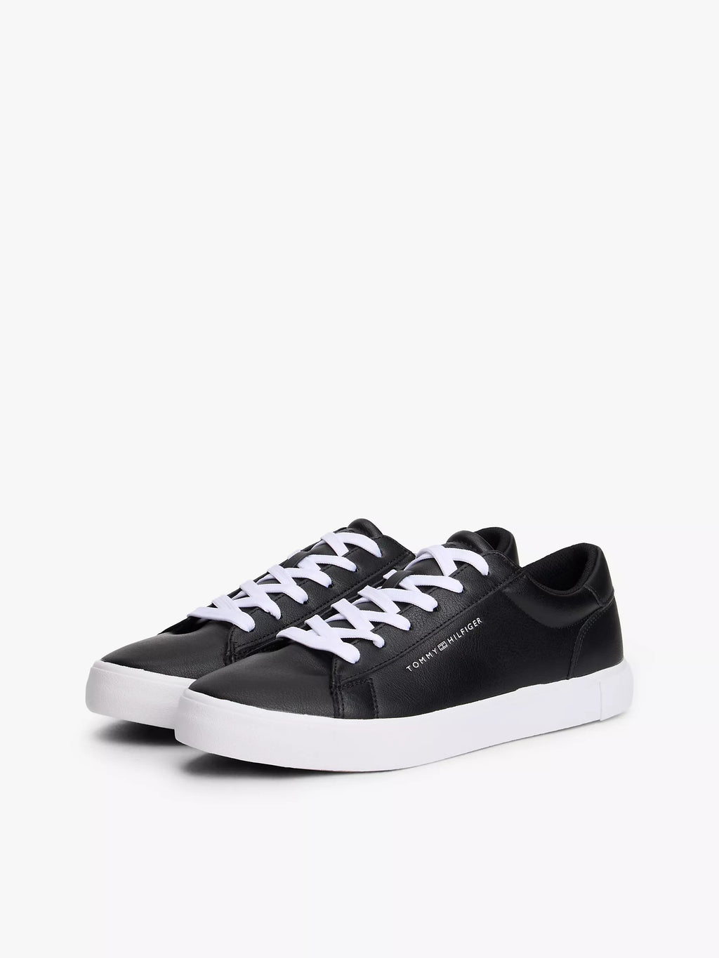 Calzado casual con logo