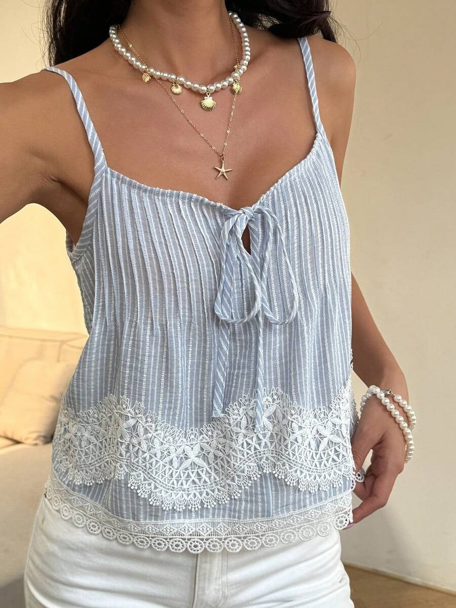 Blusa de tirantes y encaje
