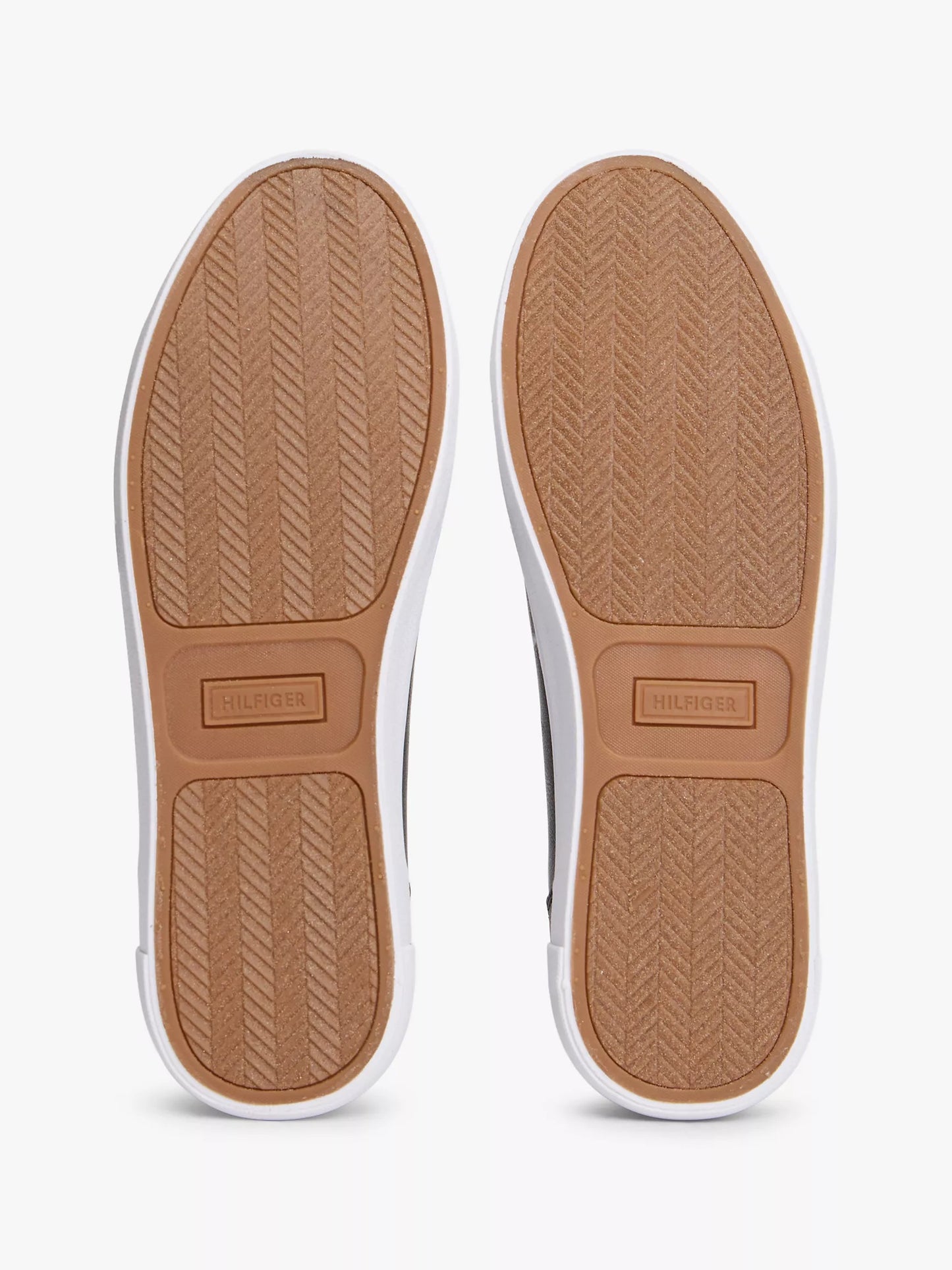 Calzado casual con logo