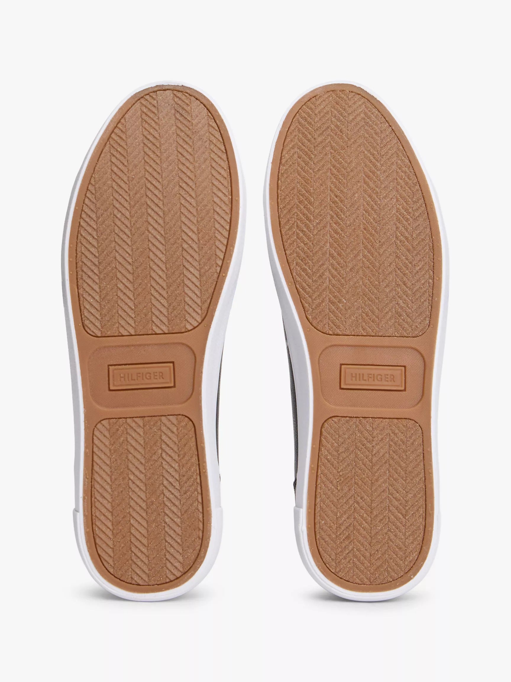 Calzado casual con logo