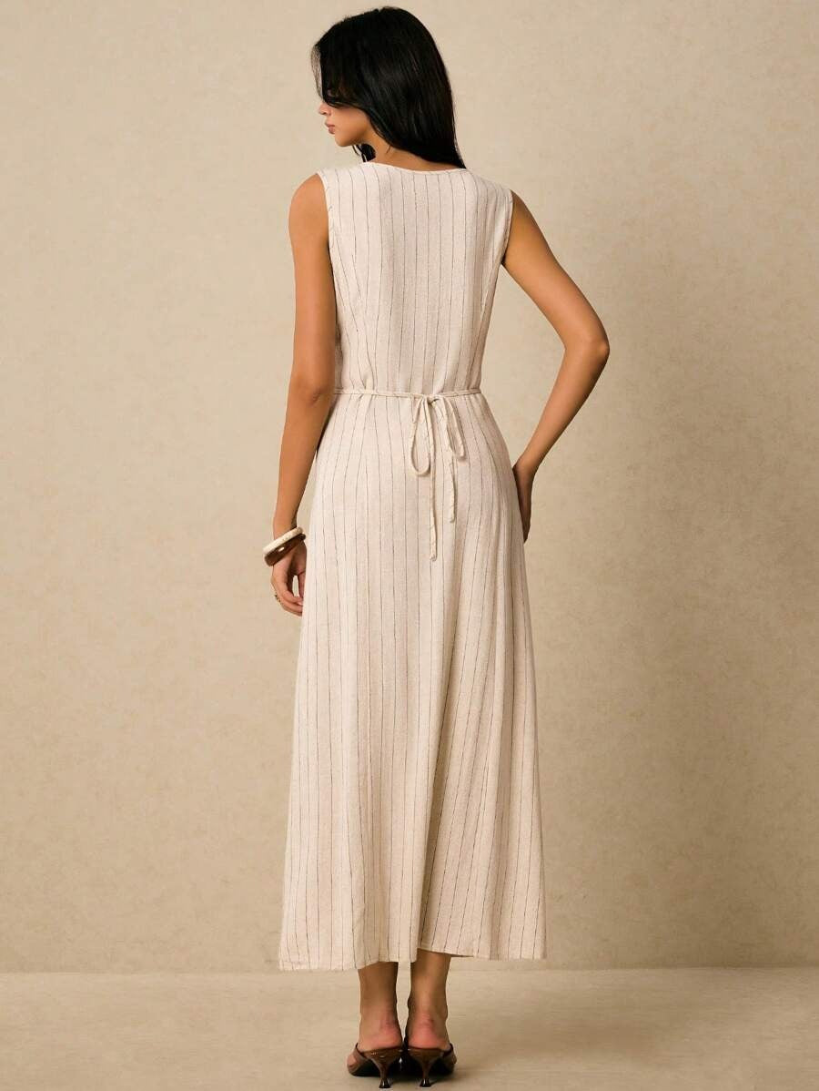 Vestido casual sin mangas a rayas