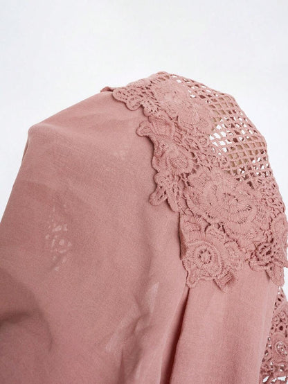 Blusa con encaje triangular