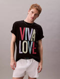 Franela holgada orgullo Viva Love de Marc Hundley