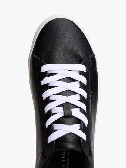 Calzado casual con logo