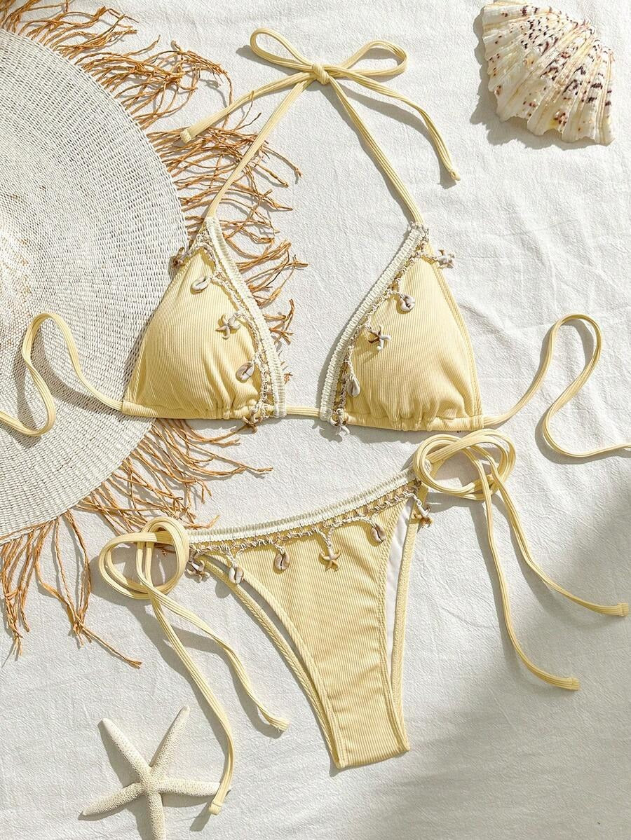 Bikini con adornos marinos
