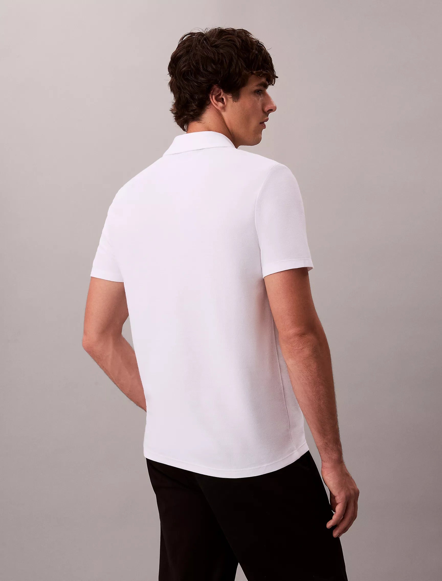 Chemise regular con cremallera y linea central