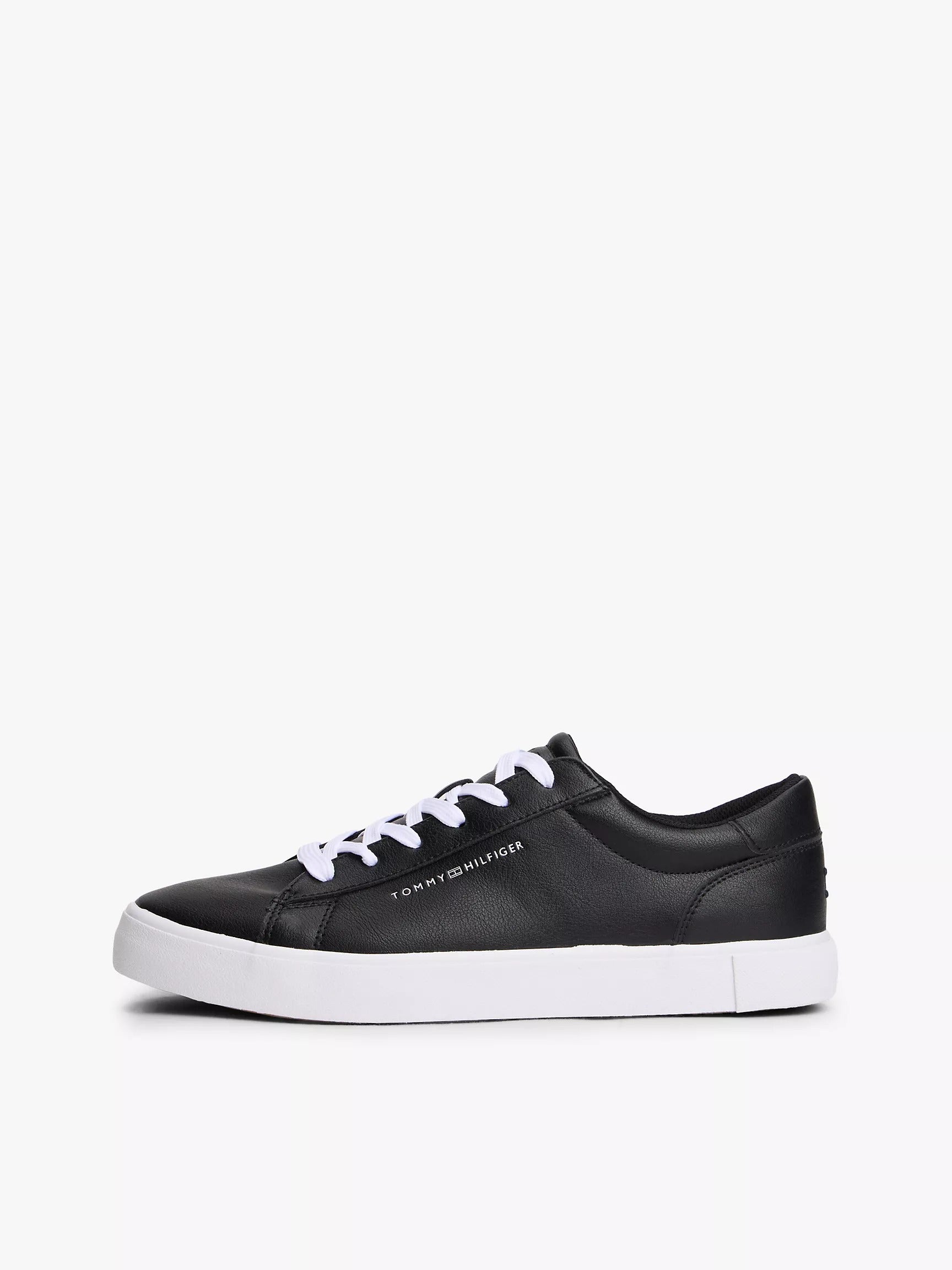 Calzado casual con logo