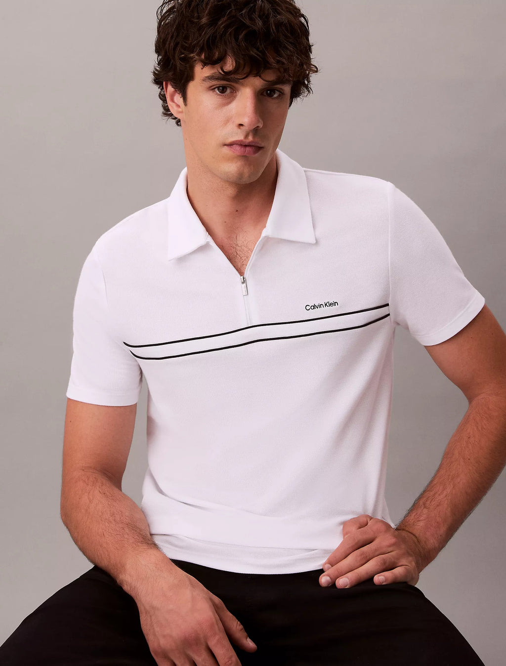 Chemise regular con cremallera y linea central