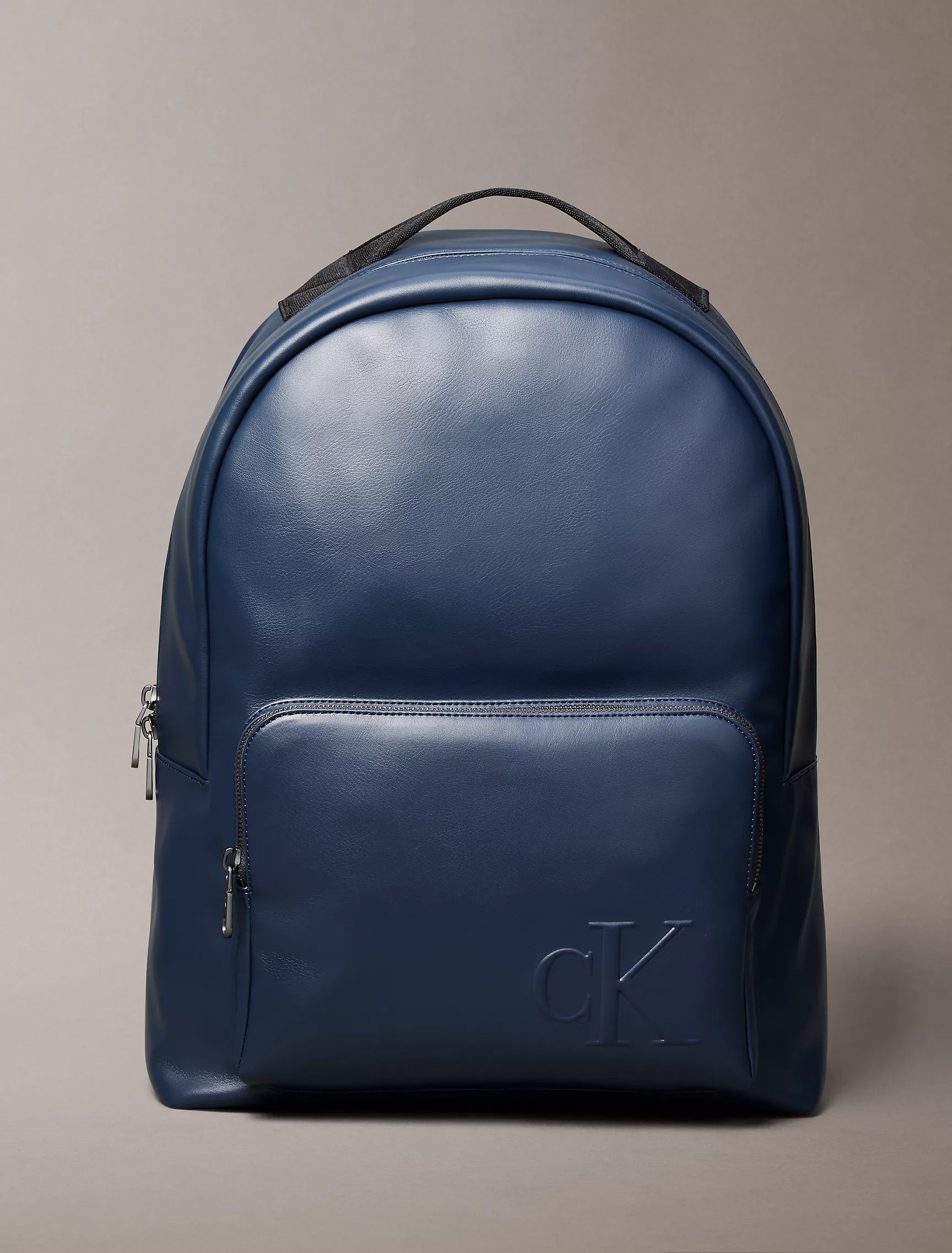 Bolso tipo morral para todo el dia