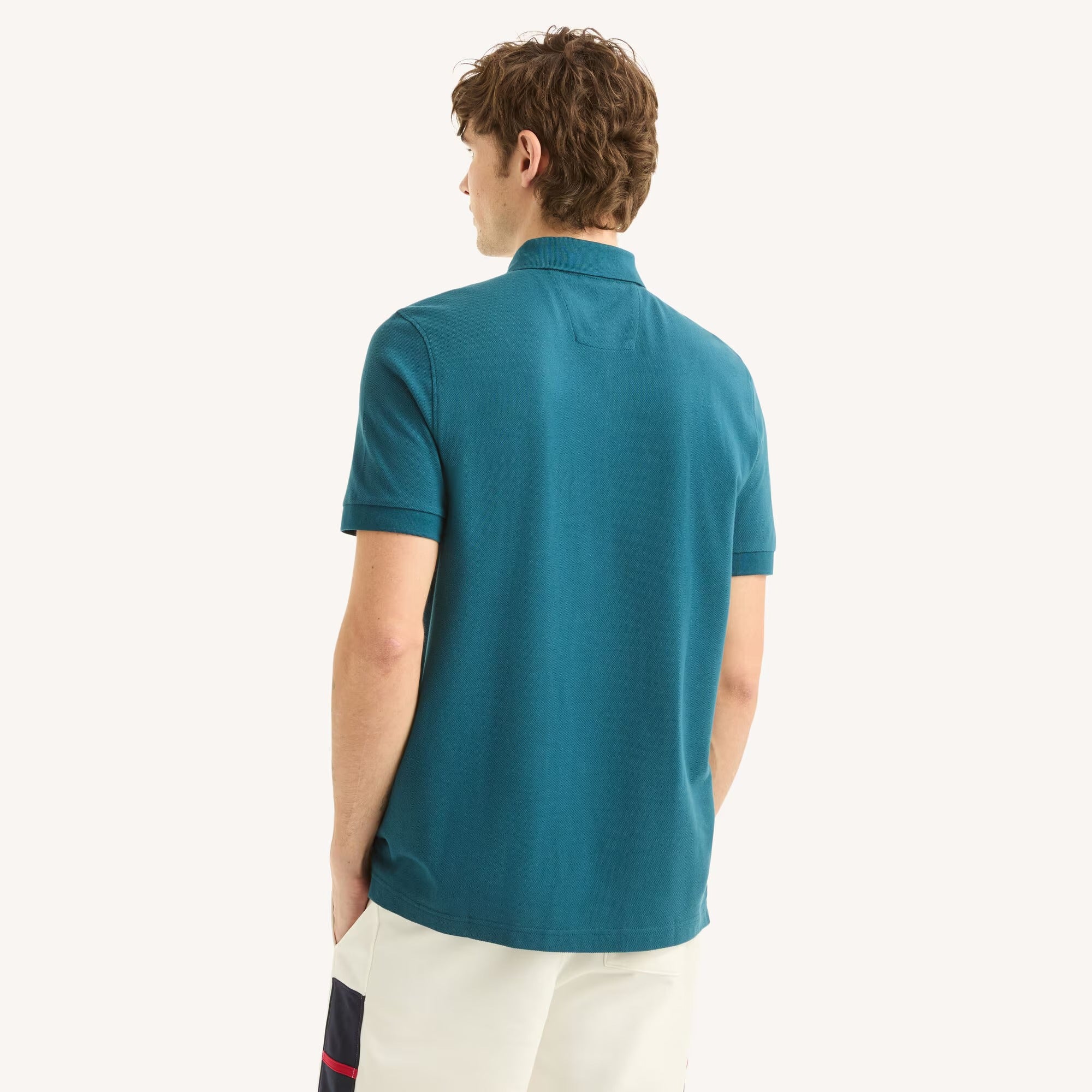 Chemise regular unicolor con logo mismo color