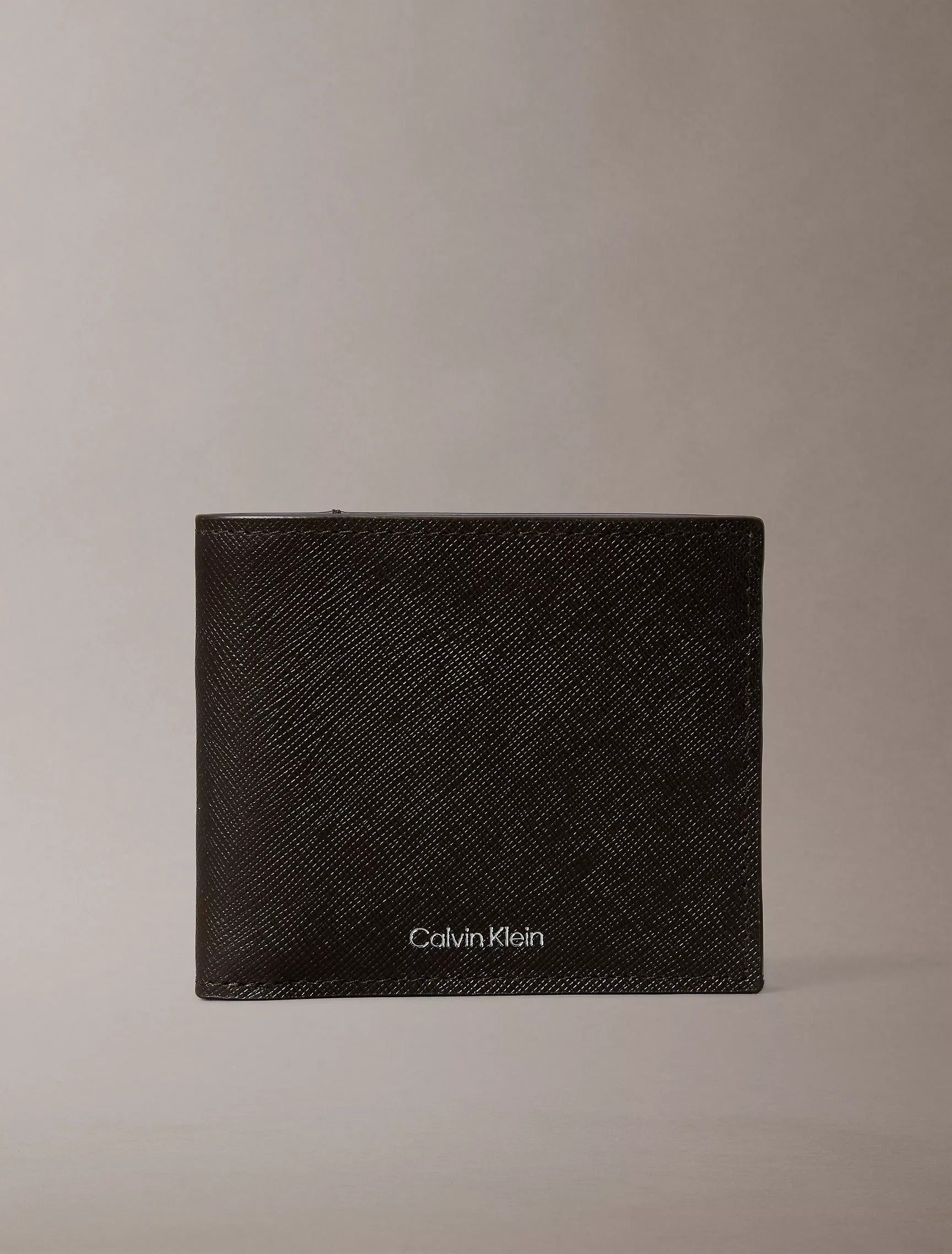 Cartera de caballero plegable de piel saffiano