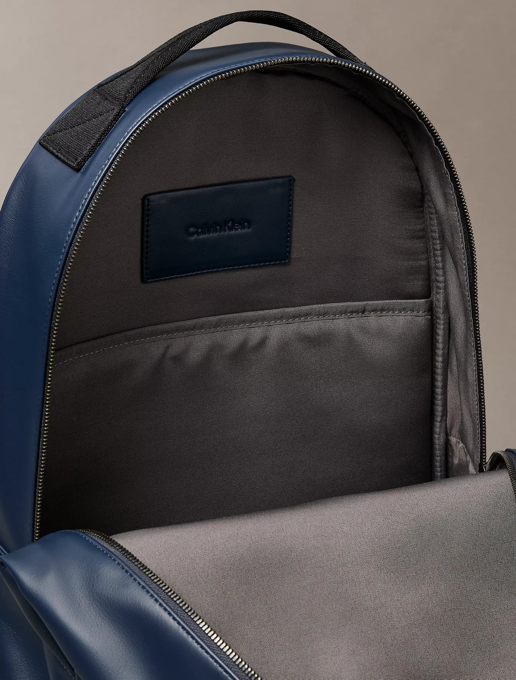 Bolso tipo morral para todo el dia