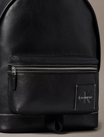 Bolso tipo morral para todo el dia