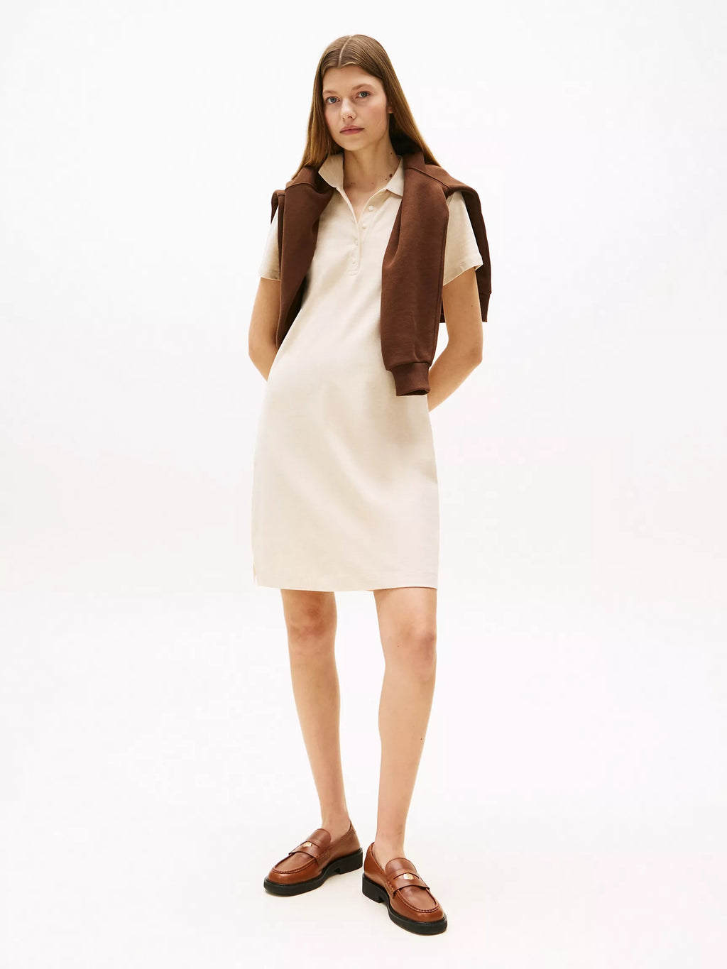 Vestido tela pique unicolor con logo