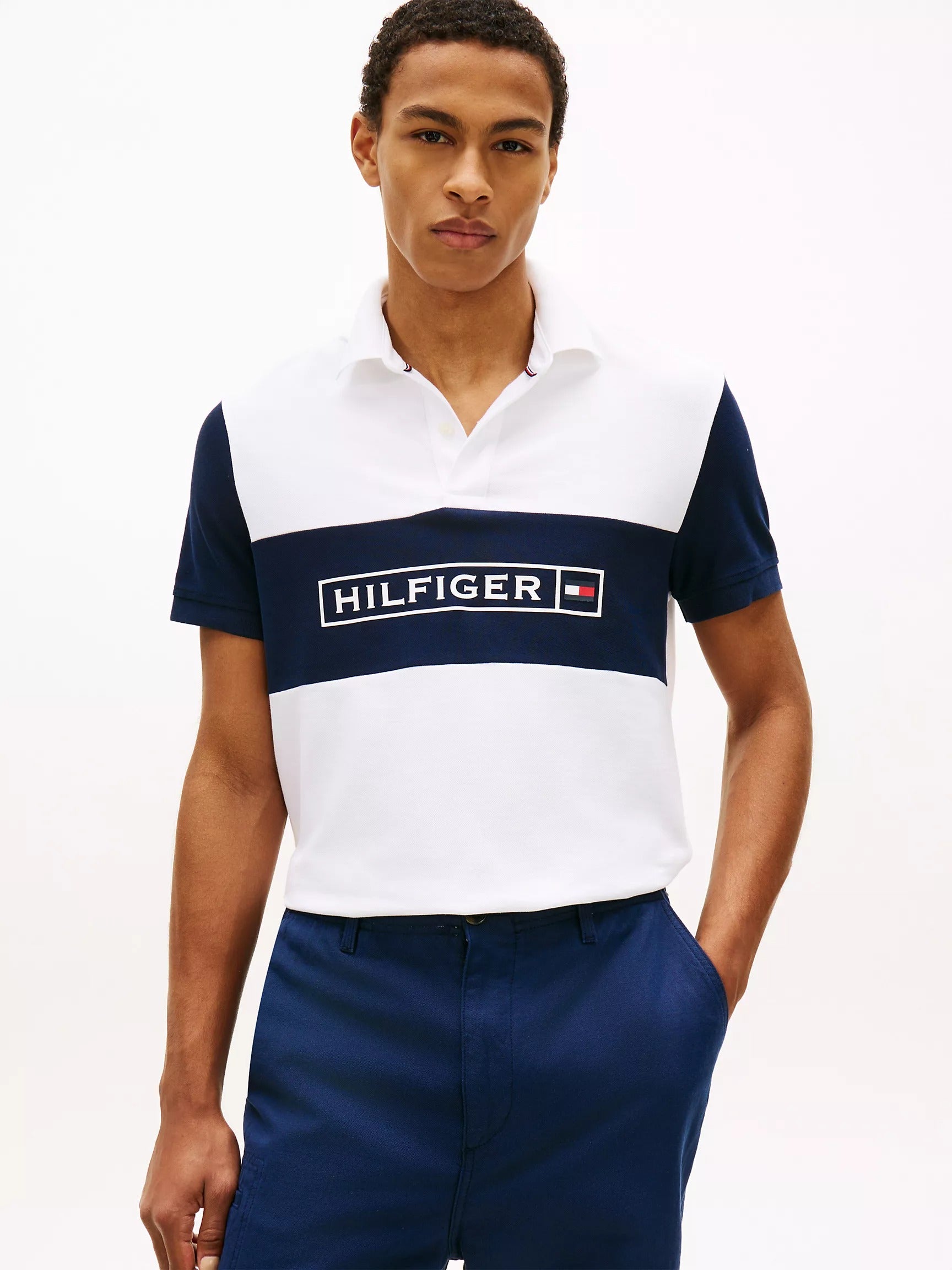Chemise regular con franja central y estampado