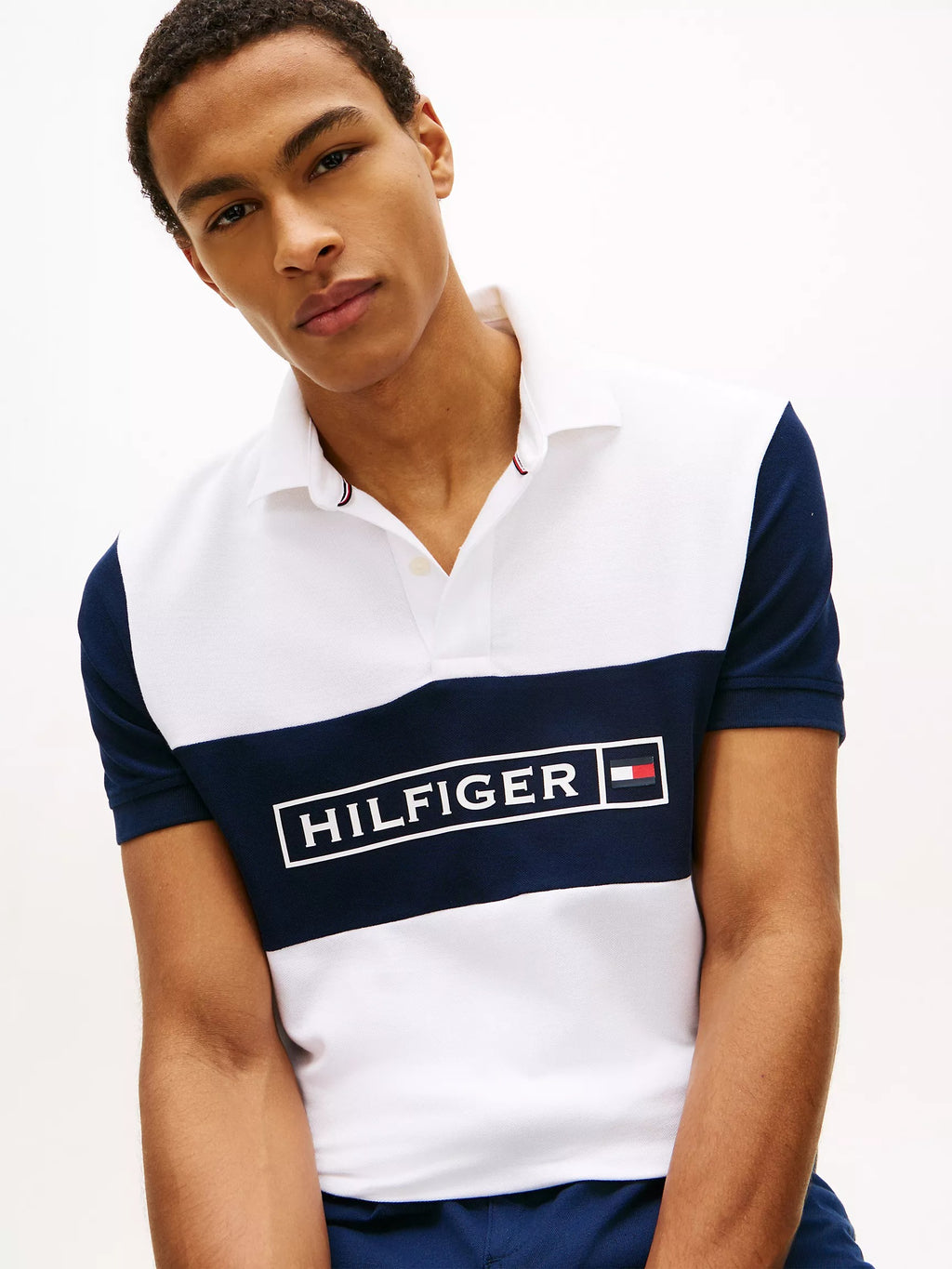 Chemise regular con franja central y estampado