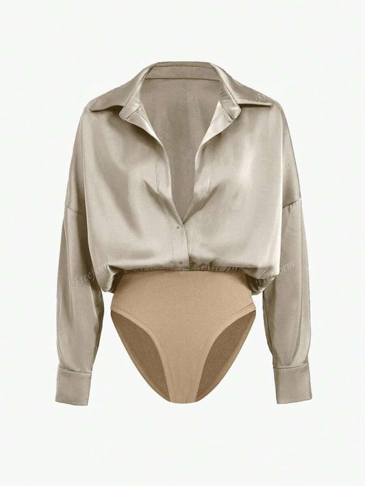 Body casual cuello en V tipo camisa